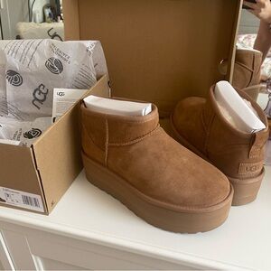 UGG Classic Ultra Mini platform boots, size 7